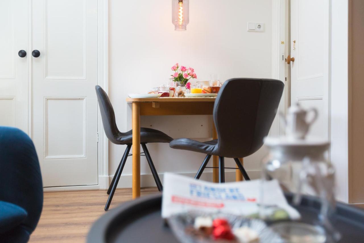 D' Ald Skoalle - Sfeervol Appartement In Oude School. Wijtgaard المظهر الخارجي الصورة