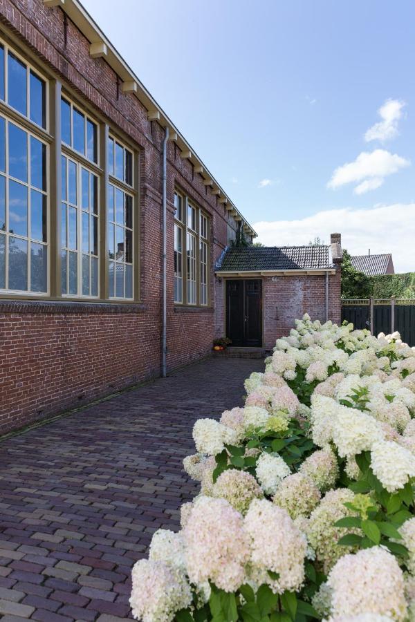 D' Ald Skoalle - Sfeervol Appartement In Oude School. Wijtgaard المظهر الخارجي الصورة